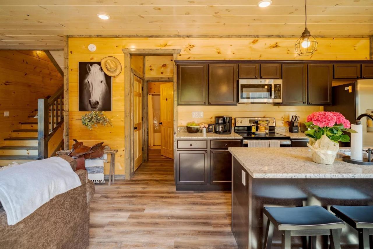 Barrstone Ranch Sevierville Bagian luar foto
